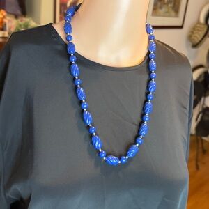 Elegant Blue Beaded Necklace